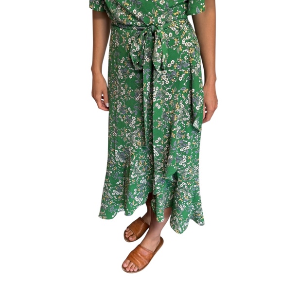 MAX STUDIO Floral Wrap Dress - Picture 3 of 6